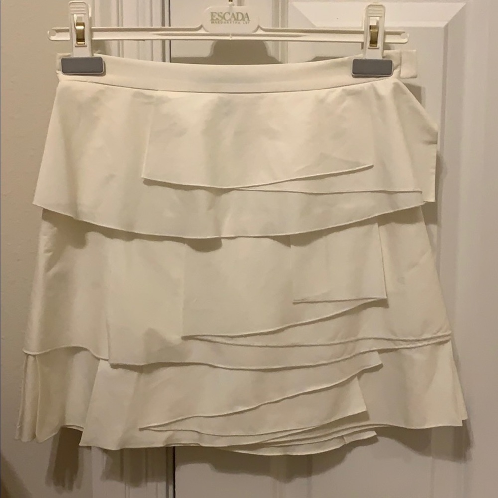 BCBG white tiered fit and flat skirt